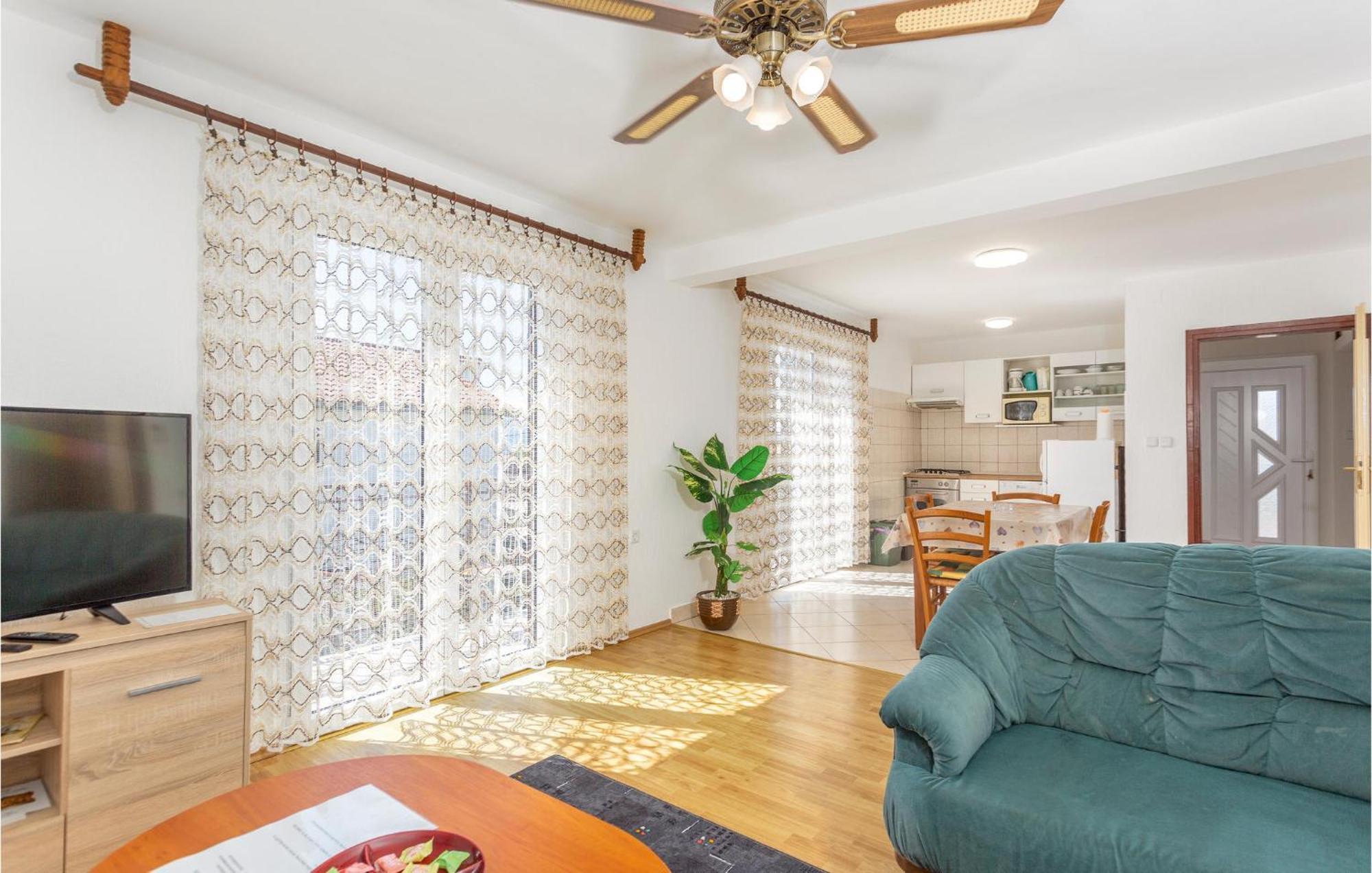 Lovely Apartment In Krk With Kitchen Brzac Экстерьер фото