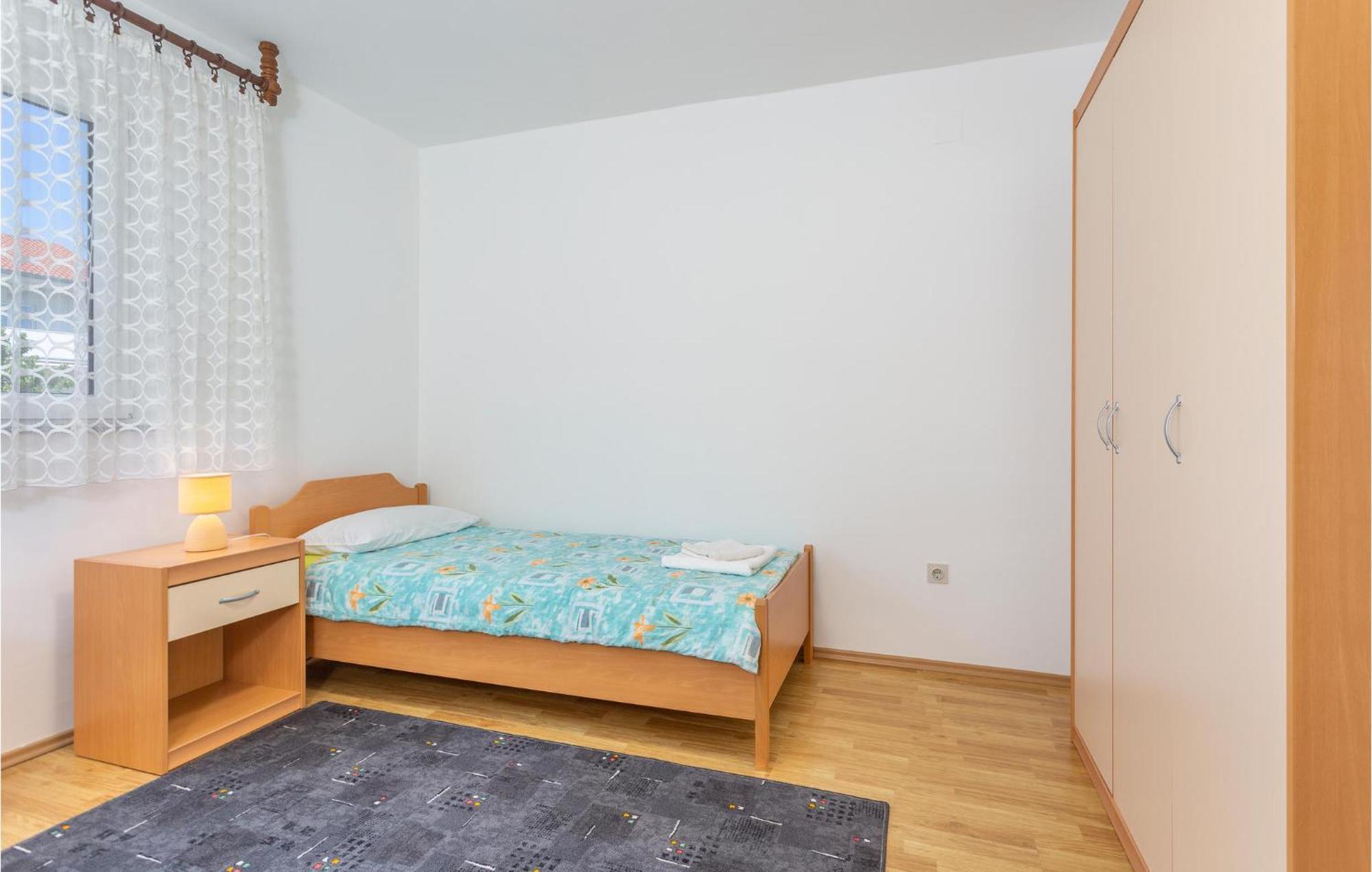 Lovely Apartment In Krk With Kitchen Brzac Экстерьер фото