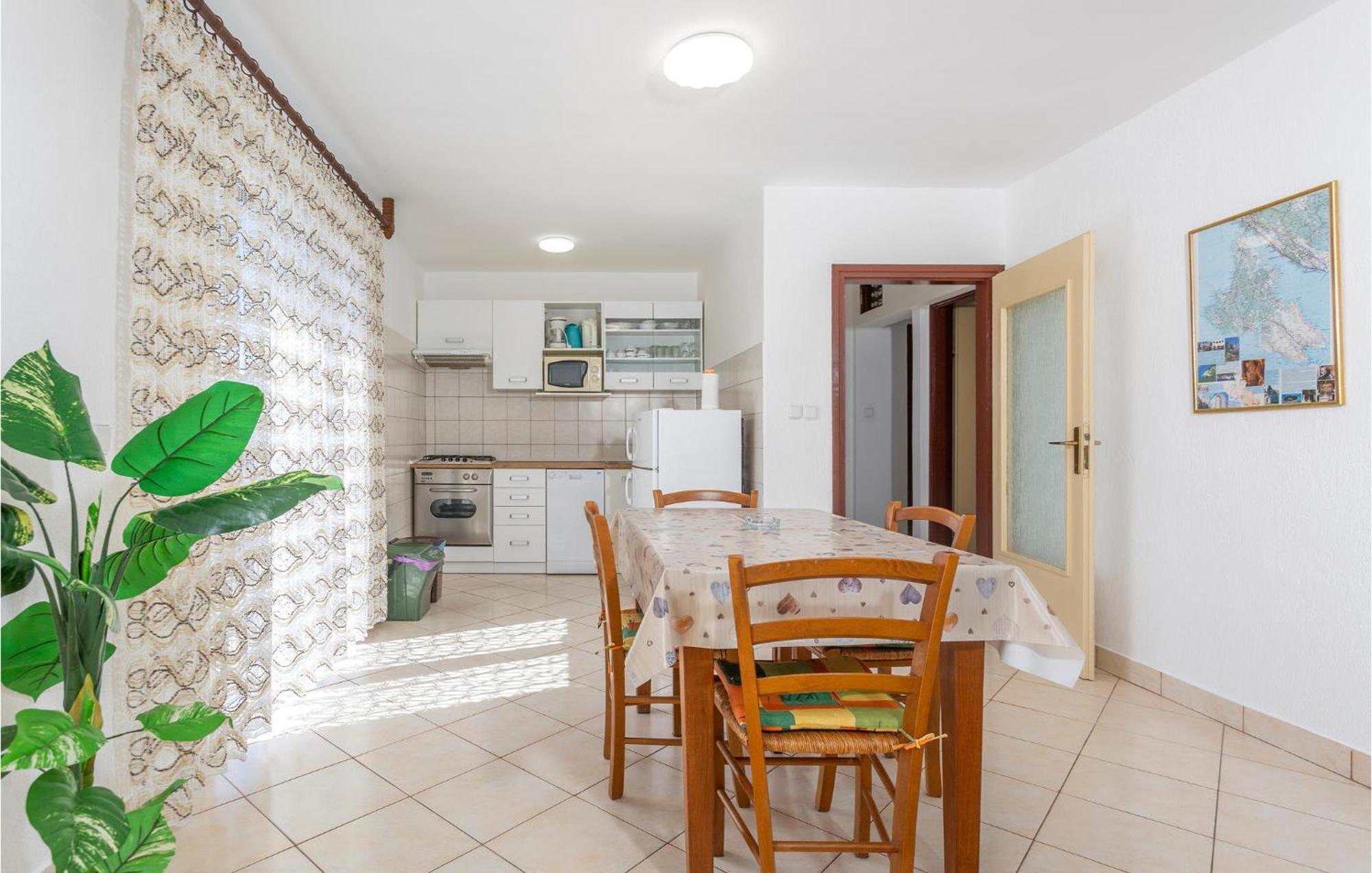 Lovely Apartment In Krk With Kitchen Brzac Экстерьер фото